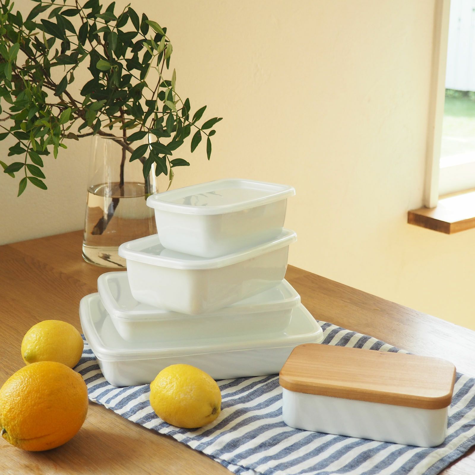 野田琺瑯 レクタングル浅型S シール蓋付 | 食器・調理器具