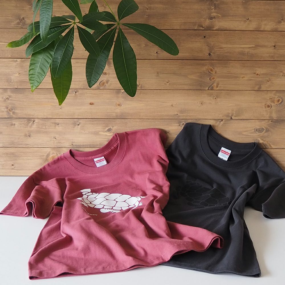 亀の子束子 ステルス Tシャツ | アパレル - 亀の子束子公式
